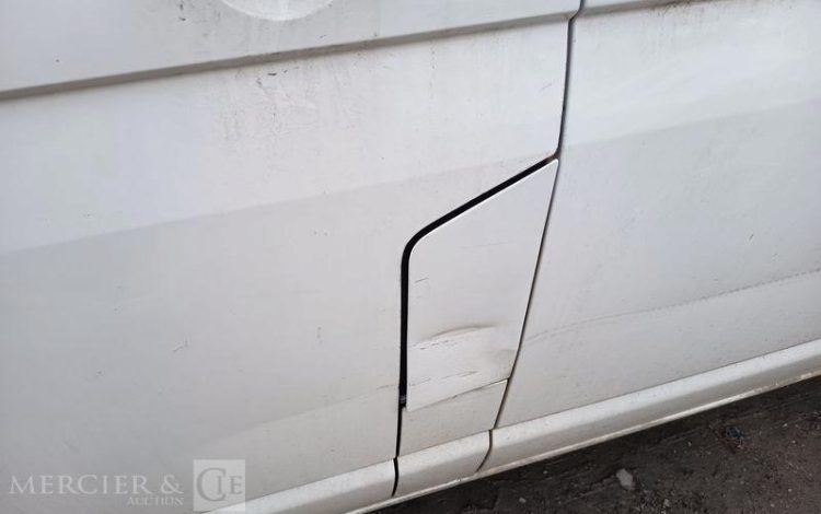 VOLKSWAGEN TRANSPORTER  FV-858-BW