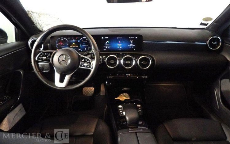 MERCEDES CLASSE A 180D PROGRESSIVE LINE  FX-949-WM
