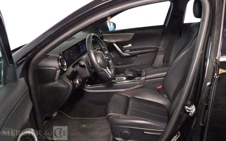 MERCEDES CLASSE A 180D PROGRESSIVE LINE  FX-949-WM