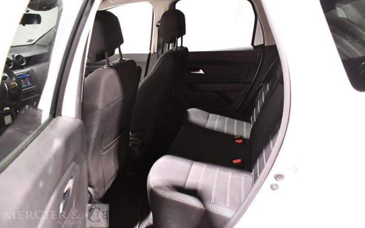 DACIA DUSTER 1.5 BLUEDCI 115ch PRESTIGE BLANC FY-525-BA