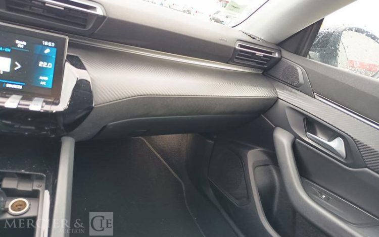 PEUGEOT 508 PURE TECH 130 CH S&S ALLURE PACK EAT8 – DIESEL 109939 KMS – ANNEE 2021 NOIR FZ-218-SR