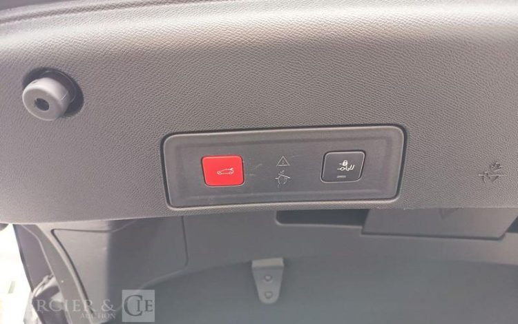 PEUGEOT 508 PURE TECH 130 CH S&S ALLURE PACK EAT8 – DIESEL 109939 KMS – ANNEE 2021 NOIR FZ-218-SR