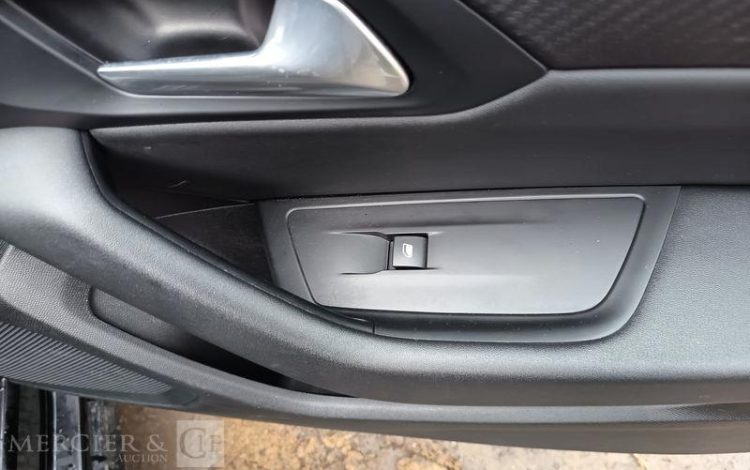 PEUGEOT 508 PURE TECH 130 CH S&S ALLURE PACK EAT8 – DIESEL 109939 KMS – ANNEE 2021 NOIR FZ-218-SR