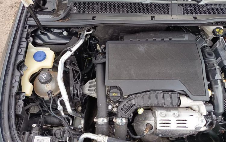 PEUGEOT 508 PURE TECH 130 CH S&S ALLURE PACK EAT8 – DIESEL 109939 KMS – ANNEE 2021 NOIR FZ-218-SR