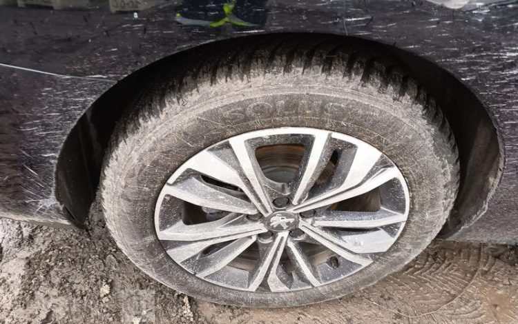 PEUGEOT 508 PURE TECH 130 CH S&S ALLURE PACK EAT8 – DIESEL 109939 KMS – ANNEE 2021 NOIR FZ-218-SR