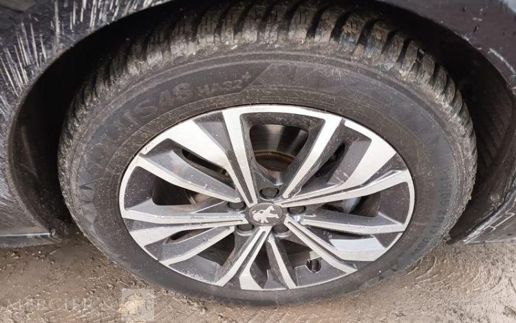 PEUGEOT 508 PURE TECH 130 CH S&S ALLURE PACK EAT8 – DIESEL 109939 KMS – ANNEE 2021 NOIR FZ-218-SR