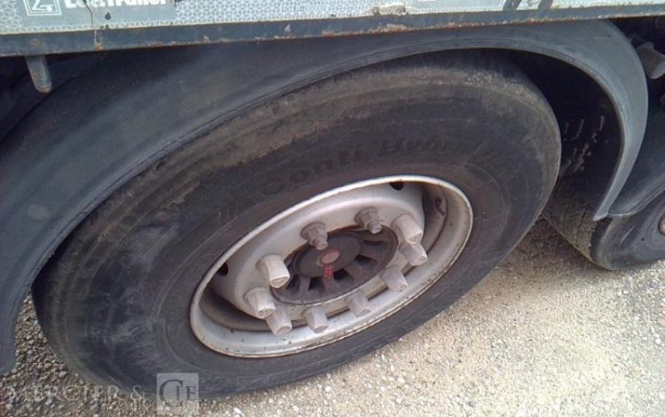 LECITRAILER SEMI-REMORQUE PLATEAU 3 ESSIEUX PTAC 38T GRIS GB-401-HW