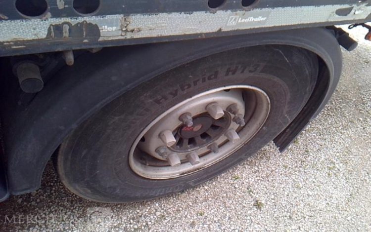 LECITRAILER SEMI-REMORQUE PLATEAU 3 ESSIEUX PTAC 38T GRIS GB-401-HW