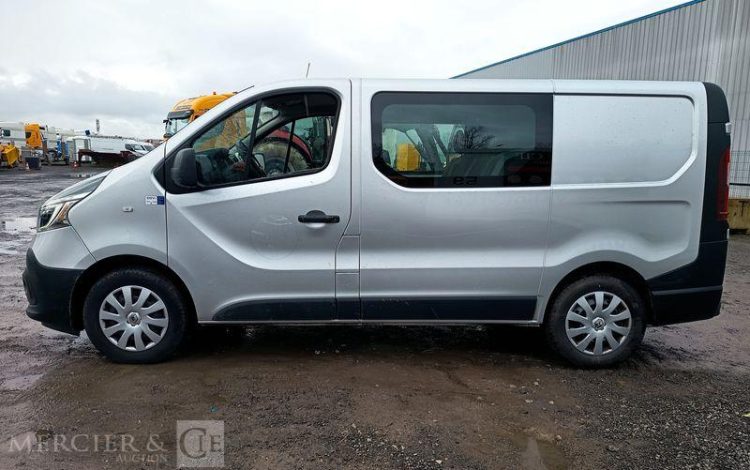 RENAULT TRAFIC III FOURGON PHASE 2 L1H1 2,0 DCI 16V 145 CV – DIESEL-6 PL – ANNEE 2021 GRIS GB-980-LL