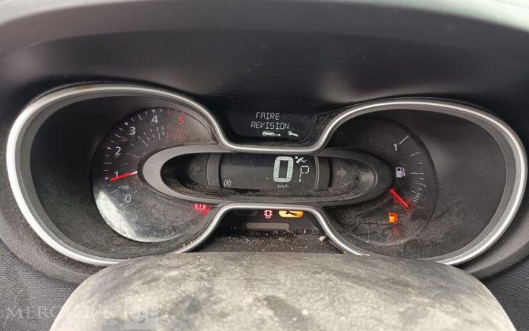 RENAULT TRAFIC III FOURGON PHASE 2 L1H1 2,0 DCI 16V 145 CV – DIESEL-6 PL – ANNEE 2021 GRIS GB-980-LL