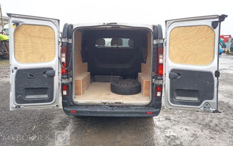 RENAULT TRAFIC III FOURGON PHASE 2 L1H1 2,0 DCI 16V 145 CV – DIESEL-6 PL – ANNEE 2021 GRIS GB-980-LL