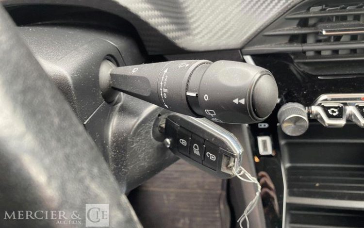 PEUGEOT 208 100CH PREMIUM PACK BLANC GC-941-EQ