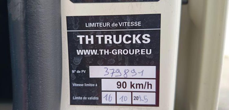 DAF XF 480 FT – PTRA : 44 TONNES – DIESEL – 605344 KMS – ANNEE 2021 BLANC GD-703-CV