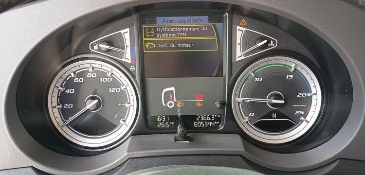 DAF XF 480 FT – PTRA : 44 TONNES – DIESEL – 605344 KMS – ANNEE 2021 BLANC GD-703-CV