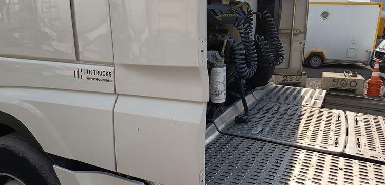 DAF XF 480 FT – PTRA : 44 TONNES – DIESEL – 605344 KMS – ANNEE 2021 BLANC GD-703-CV