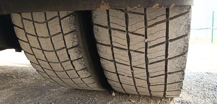 DAF XF 480 FT – PTRA : 44 TONNES – DIESEL – 605344 KMS – ANNEE 2021 BLANC GD-703-CV