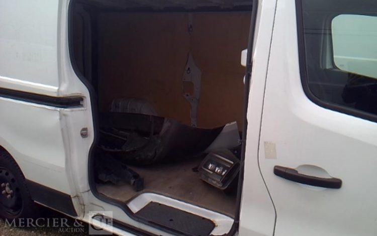 RENAULT TRAFIC GCF 1300 DCI 120 BLANC GD-909-QK