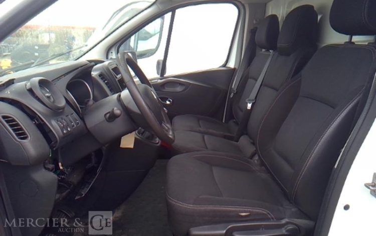 RENAULT TRAFIC GCF 1300 DCI 120 BLANC GD-909-QK