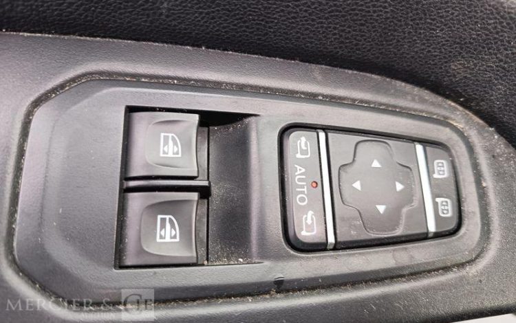 RENAULT TRAFIC 150 BLANC GE-094-EK