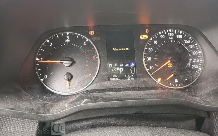 RENAULT TRAFIC 150 BLANC GE-094-EK