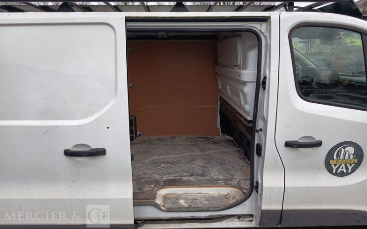 RENAULT TRAFIC 150 BLANC GE-094-EK