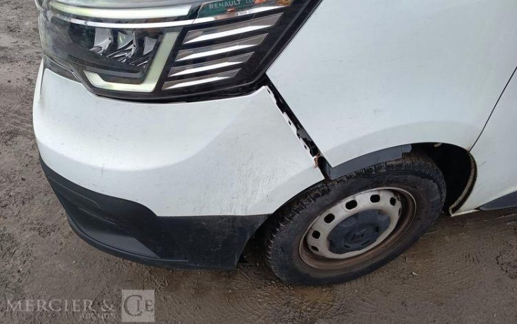 RENAULT TRAFIC 150 BLANC GE-094-EK