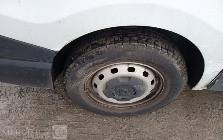 RENAULT TRAFIC 150 BLANC GE-094-EK