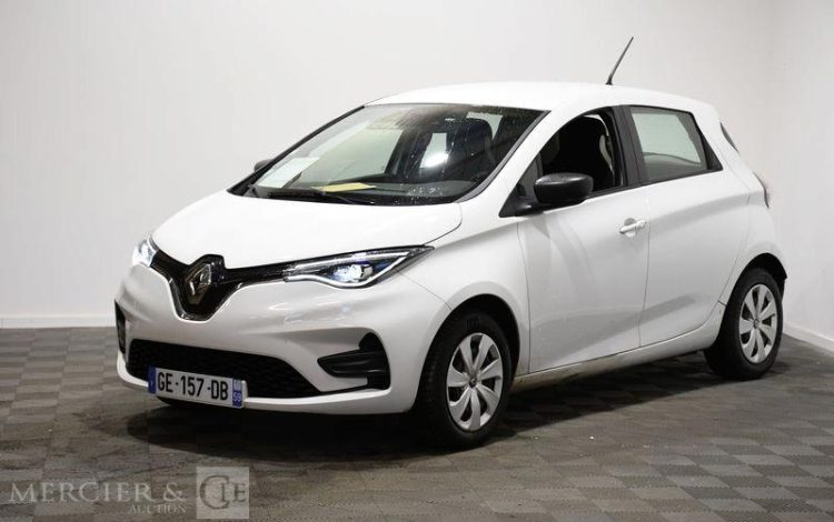 RENAULT ZOE ZE 110ch 40KWH ACHAT-INTEGRAL LIFE REVERSIBLE BVA BLANC GE-157-DB