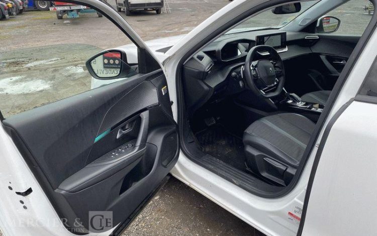 PEUGEOT 2008 130CH ALLURE BUSINESS BLANC GE-958-GD