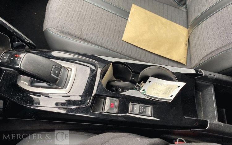 PEUGEOT 2008 130CH ALLURE BUSINESS BLANC GE-958-GD