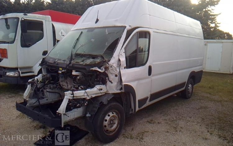PEUGEOT BOXER PREMIUM 435 BOIS L4H3 BHDI  GH-009-QY