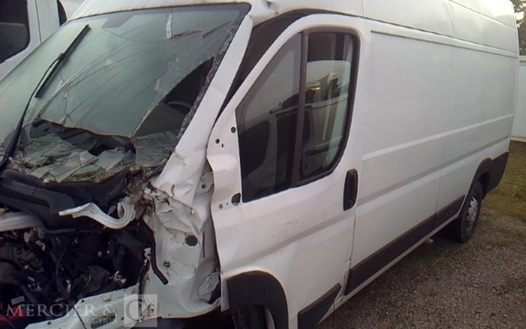 PEUGEOT BOXER PREMIUM 435 BOIS L4H3 BHDI  GH-009-QY