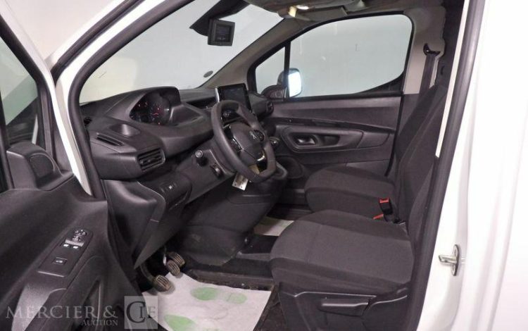 PEUGEOT PARTNER STD 650KG BLUEHDI 100CH S&S BVM6 ASPHALT BLANC GH-147-NG