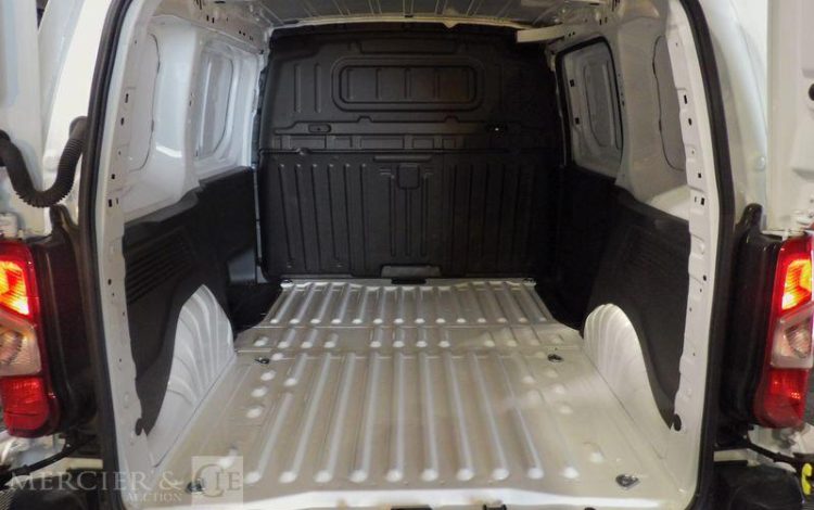 PEUGEOT PARTNER STD 650KG BLUEHDI 100CH S&S BVM6 ASPHALT BLANC GH-147-NG