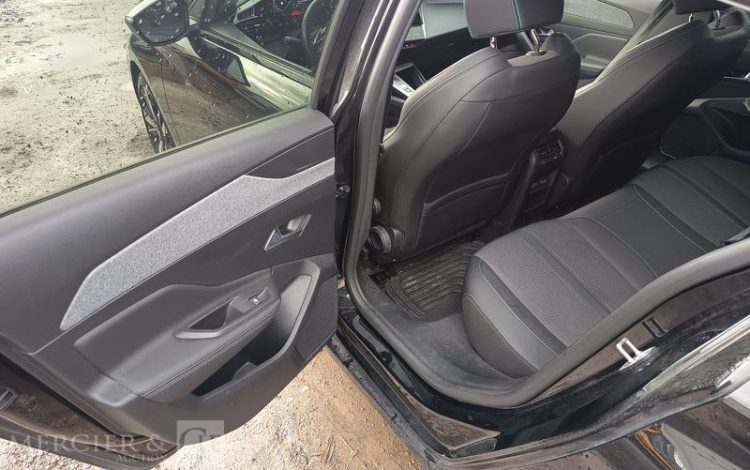 PEUGEOT 308 ALLURE 1,2 PURE TECH 130 S&S EAT8 NOIR GH-961-EW