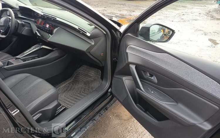 PEUGEOT 308 ALLURE 1,2 PURE TECH 130 S&S EAT8 NOIR GH-961-EW
