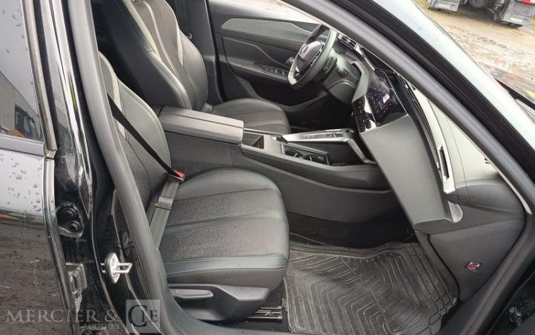 PEUGEOT 308 ALLURE 1,2 PURE TECH 130 S&S EAT8 NOIR GH-961-EW