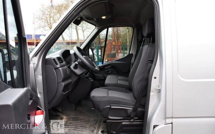 RENAULT MASTER 2.3 DCI 180ch 3T5 L3H2 GRIS GJ-608-WN