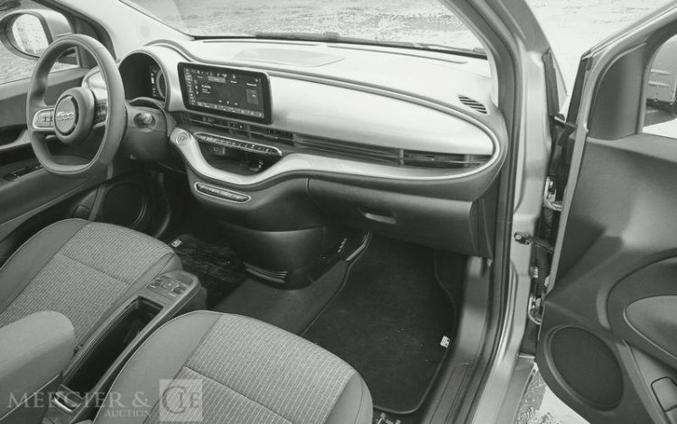 FIAT 500E ELECTRIC 120 58PPM 42KW CHAMPAGNE GJ-882-VH