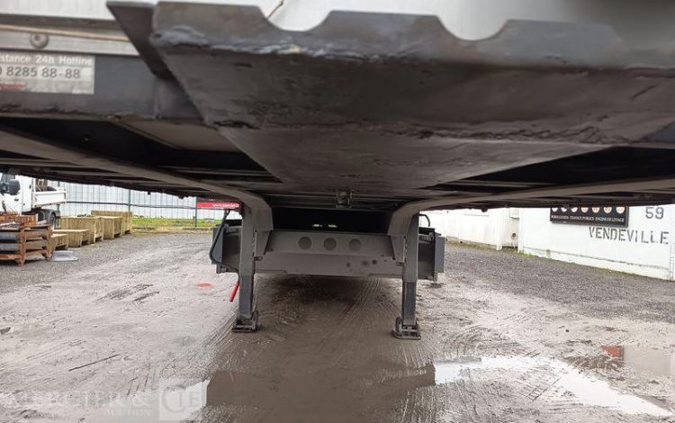 KOGEL SEMI REMORQUE BACHEE 3 ESSIEUX – PTAC : 38 TONNES –  GK-816-DP