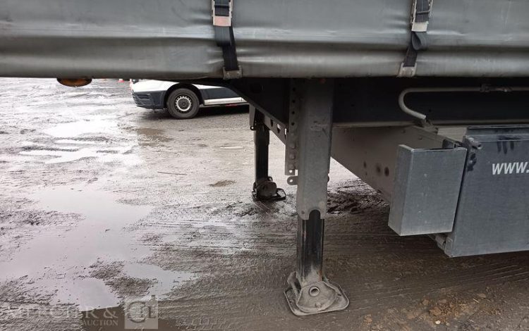 KOGEL SEMI REMORQUE BACHEE 3 ESSIEUX – PTAC : 38 TONNES –  GK-816-DP