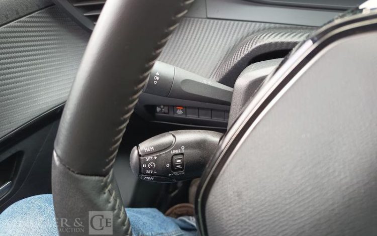 PEUGEOT e-208 ACTIVE JAUNE GL-705-KL