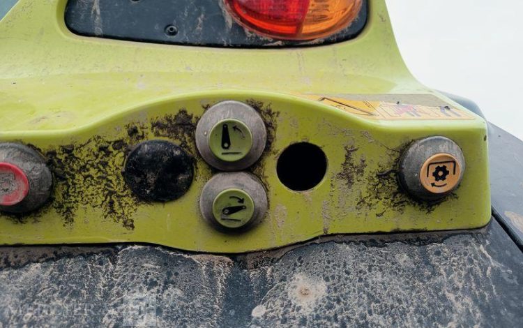 CLAAS TRACTEUR AGRICOLE ARION 610 – DIESEL – 422 HEURES – ANNEE 2022  GL-959-EX