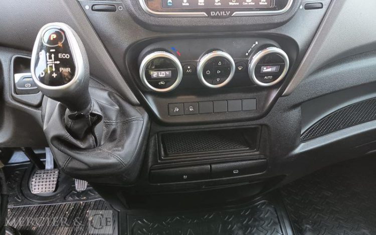 IVECO DAILY VI Fourgon Phase 3 35S18 3.0 D 16V Hi-Matic 175 cv Boîte auto – ANNEE 2023 BLANC GM-740-ZM