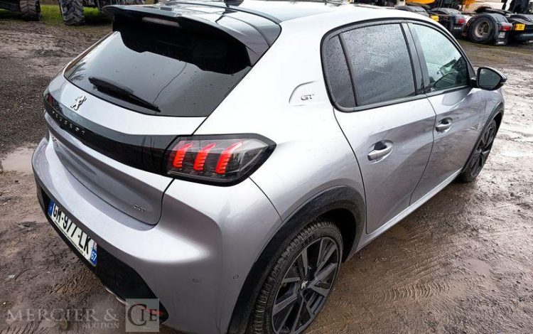 PEUGEOT 208 GT PURE TECH 130S&S EAT8 GRIS GM-977-LK