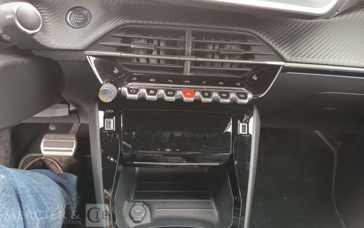 PEUGEOT 208 GT PURE TECH 130S&S EAT8 GRIS GM-977-LK