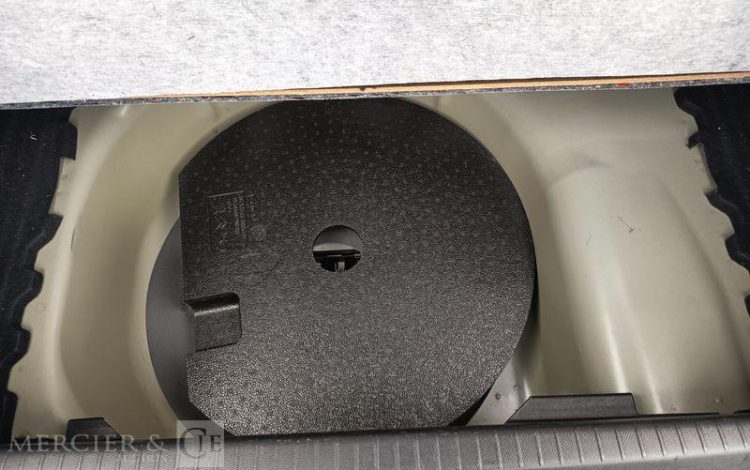 PEUGEOT 208 GT PURE TECH 130S&S EAT8 GRIS GM-977-LK