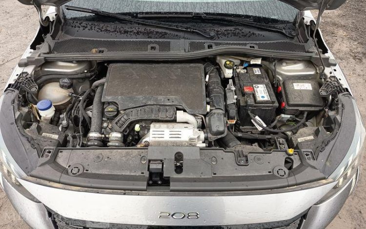 PEUGEOT 208 GT PURE TECH 130S&S EAT8 GRIS GM-977-LK