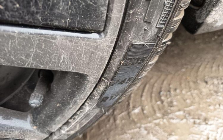 PEUGEOT 208 GT PURE TECH 130S&S EAT8 GRIS GM-977-LK