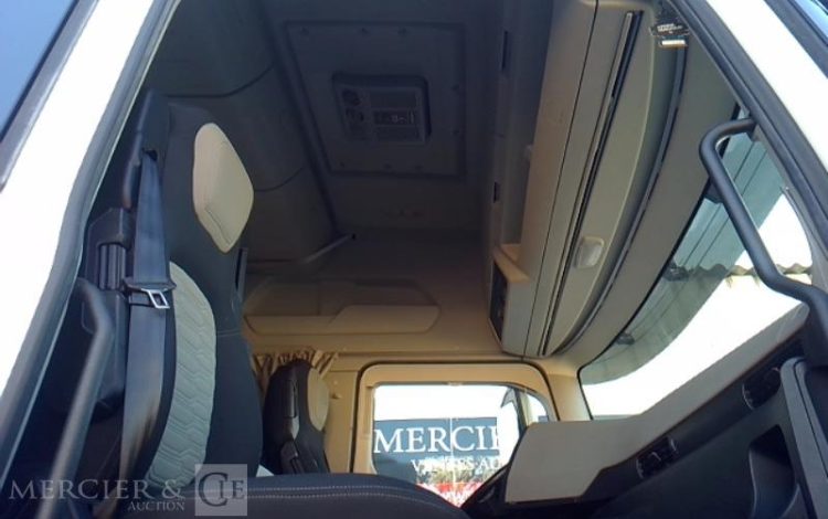 FORD 500 F-MAX 4X2 PTAC 19T BLANC GN-075-SW